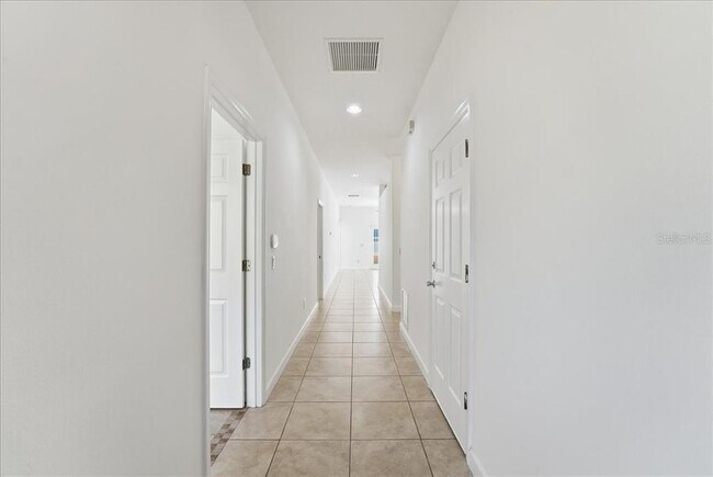 Foto del edificio - 954 E Broadway St