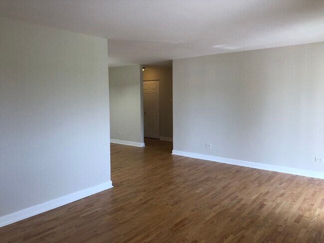 Foto del edificio - 680 Marilyn Ave