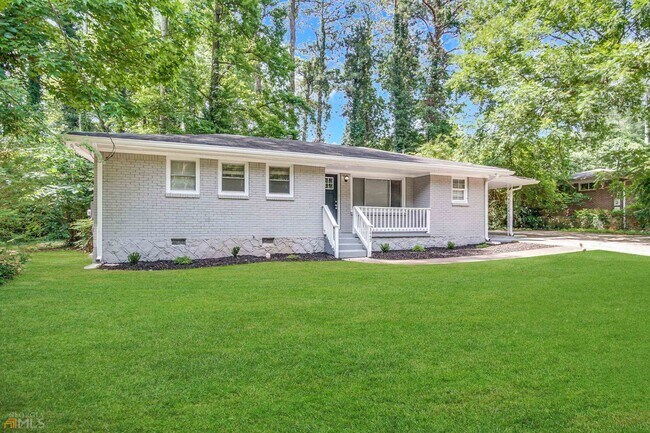 Foto del edificio - 3449 Misty Valley Rd