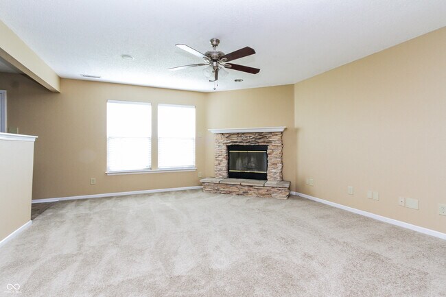 Foto del edificio - 8135 S Cricket Ln