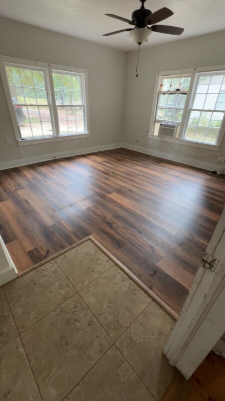 Foto del edificio - 664 Black Walnut Rd