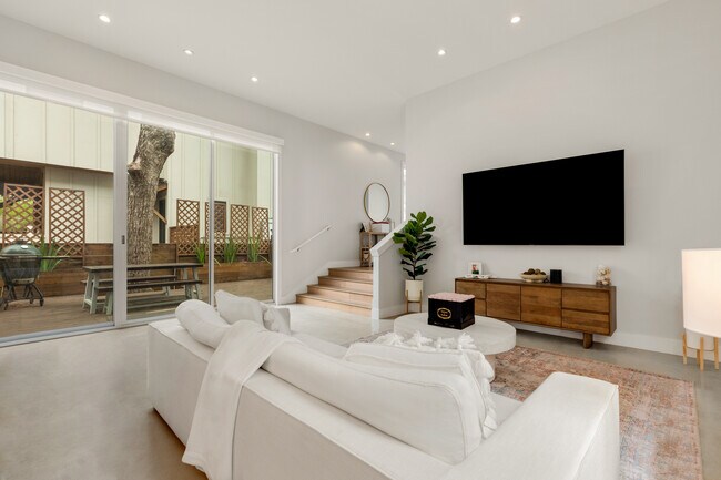 Foto del edificio - 1602 Newton St