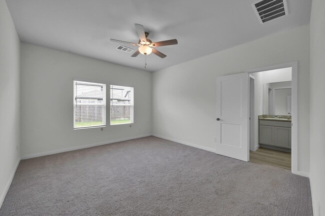Foto del edificio - 14309 Ash Tree Dr