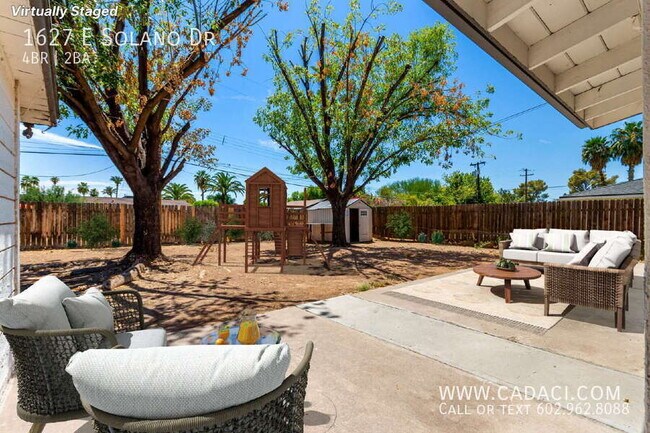 Building Photo - 1627 E Solano Dr