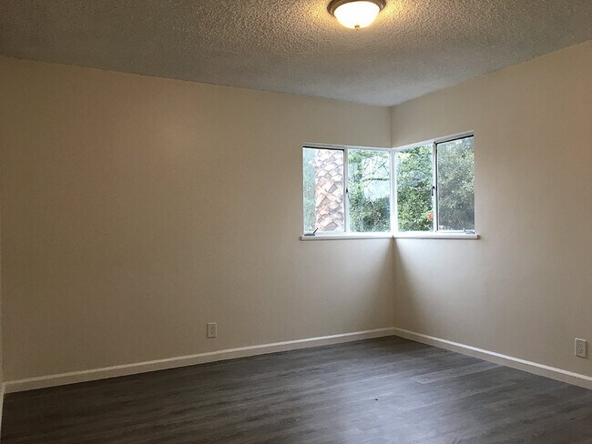 Building Photo - 6060 La Prada St