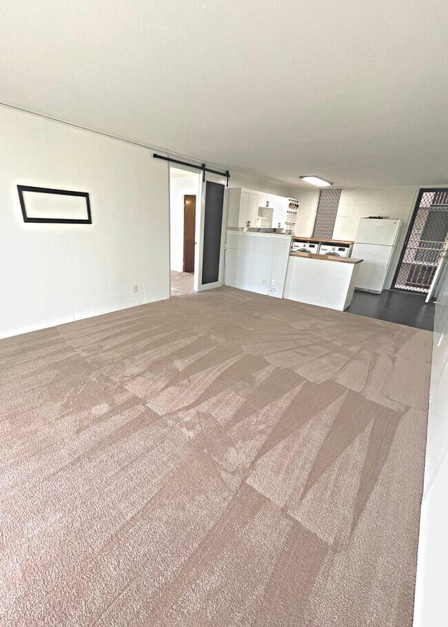 Foto del edificio - 1/1 unit with AC at Cathedral Point in Mil...