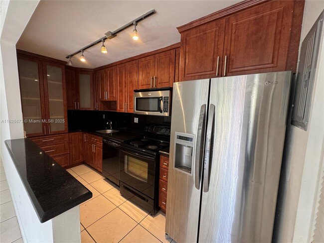 Building Photo - 4440 NW 79th Ave