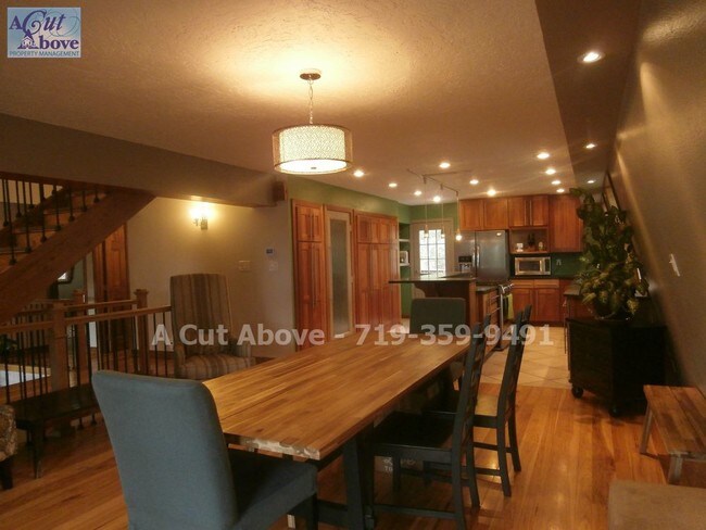 Building Photo - 6995 Blackhawk Pl