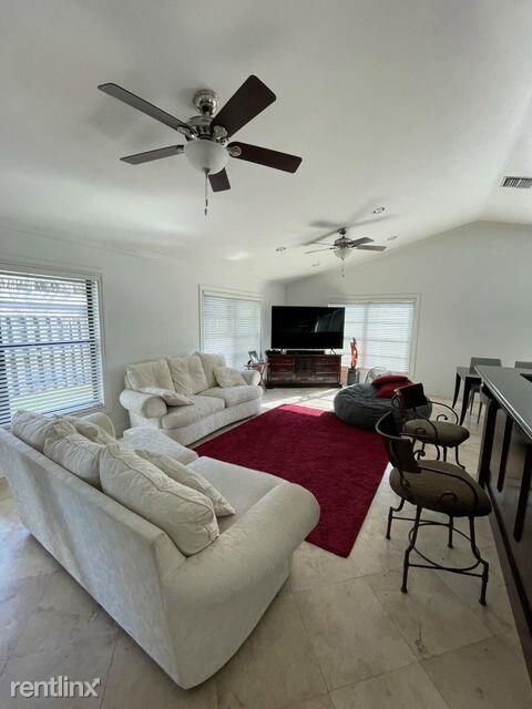 Building Photo - 3 br, 2 bath House - 7488 Andorra Pl
