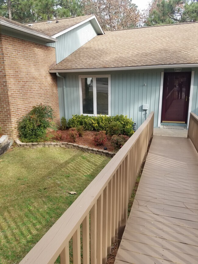 9 Garden Villa Dr, Pinehurst, NC 28374 Townhome Rentals in Pinehurst NC