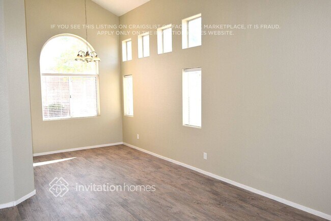 Foto del edificio - 9129 Valley of Fire Ave