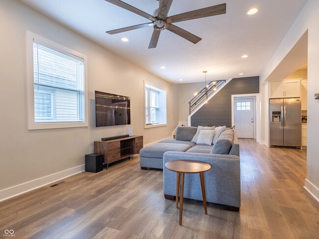 Foto del edificio - 715 Cottage Ave