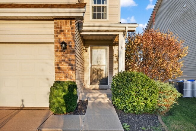 Building Photo - Charming 4-Bedroom Home in Springhurst Com...