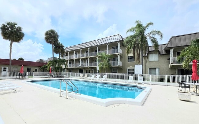Foto del edificio - 495 SE 8th St