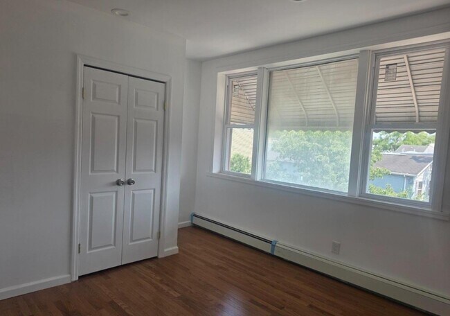Building Photo - 139 Monticello Ave