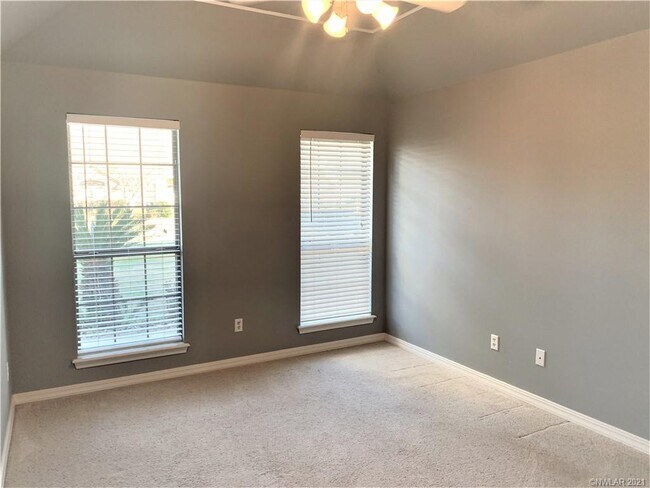 Building Photo - 3006 Pleasant Grove