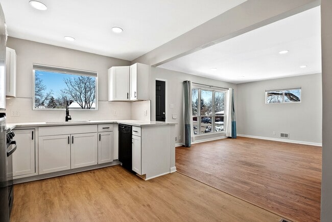 Building Photo - 10715 Clarkson Ct