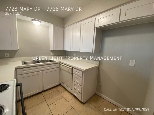 Foto del edificio - 7728 Mary Dr