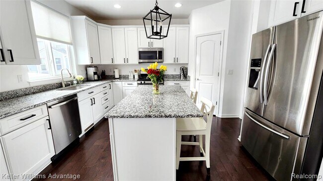 Foto del edificio - 3219 Curtis Rd