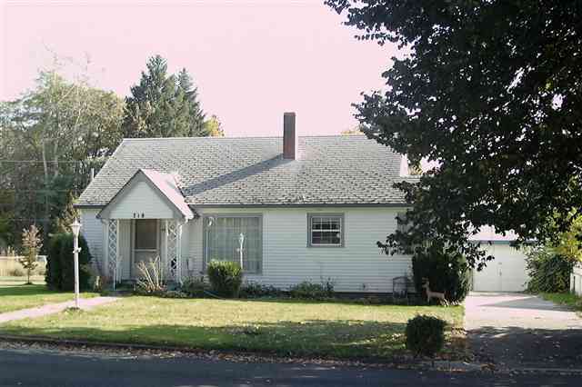 Primary Photo - 718 E Dayton Ave
