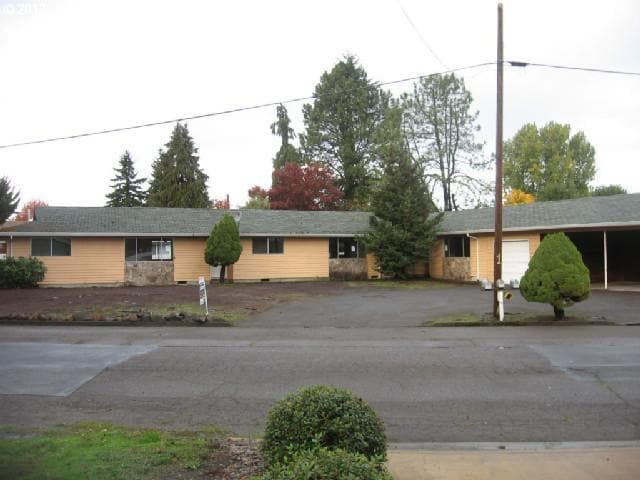Primary Photo - Nice 2 Bedroom 1 Bath Apartment in Sheridan