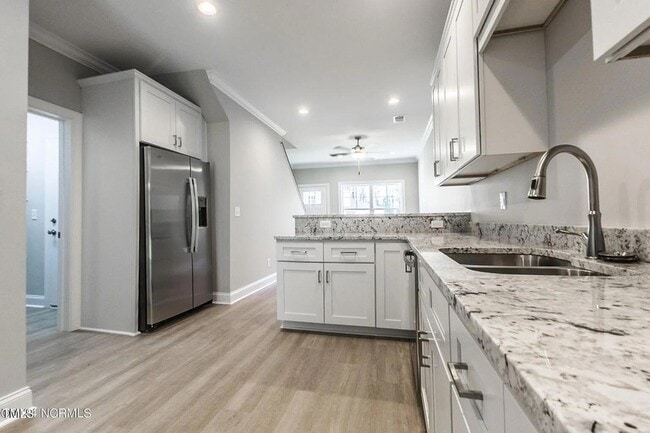 Building Photo - 53 Crew Ct