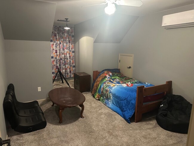 Building Photo - 2140 Old Highway 50