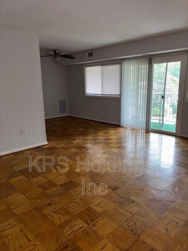 Foto del edificio - 800 Brook Hill Rd