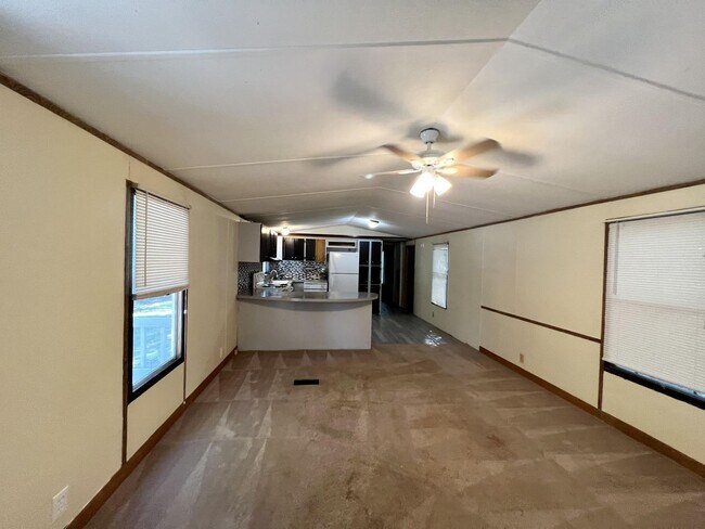 Foto del edificio - Coming Soon! Moble Home 5 minutes to Beach and UNCW, College Rd shopping, Central Wilmington, Wri...