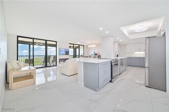 Building Photo - 15 Bluebill Ave