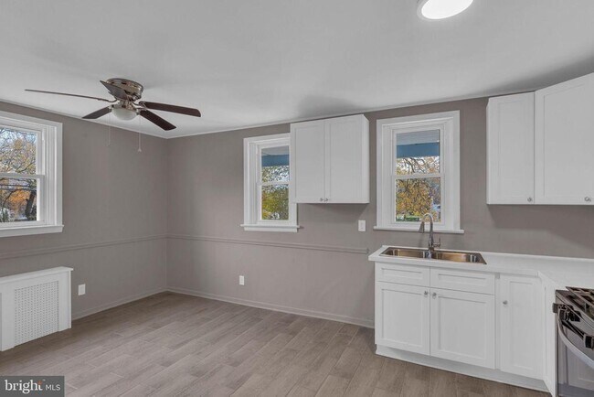 Foto del edificio - 713 Public Rd