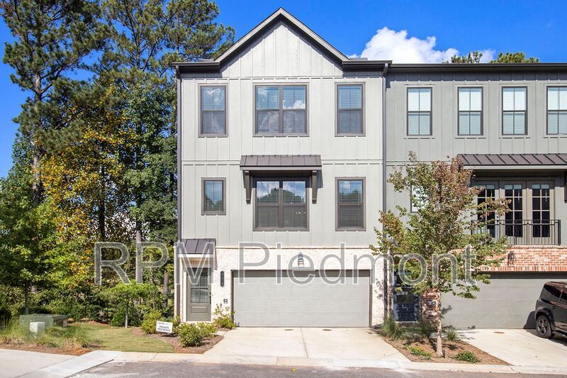 Photo - 205 Firefly Circle