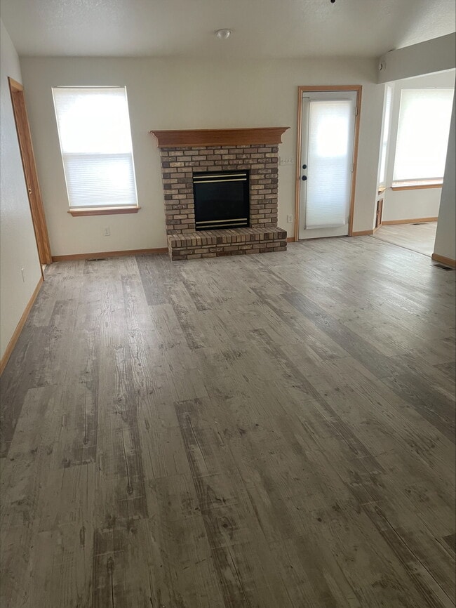 Building Photo - 1021 Elgin Ct