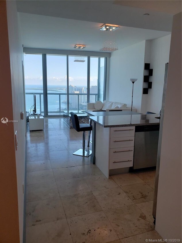 Primary Photo - 888 Biscayne Blvd