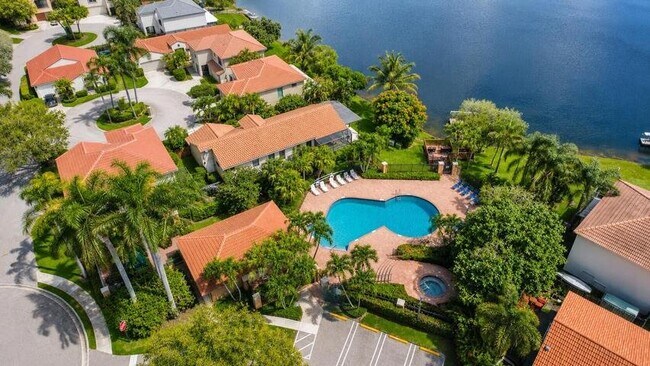 Foto del edificio - 1710 Shoreside Cir