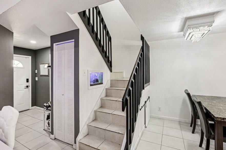 Photo - 5843 Woodlands Boulevard Unit