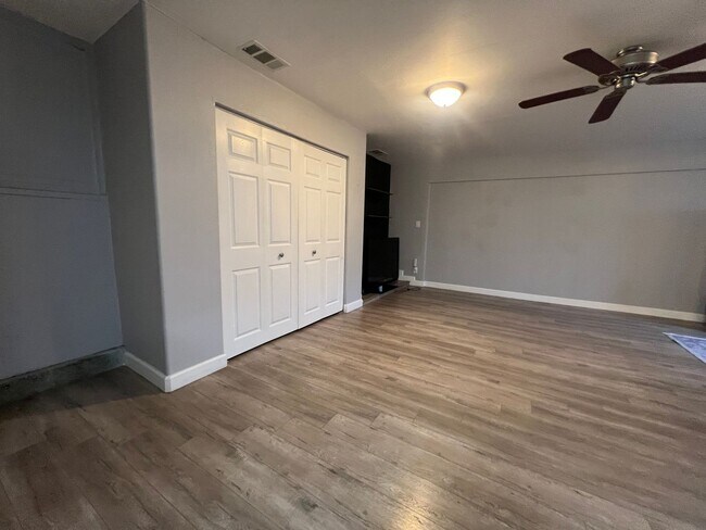 Foto del edificio - 829 Folsom Ave, Hayard, CA 94544