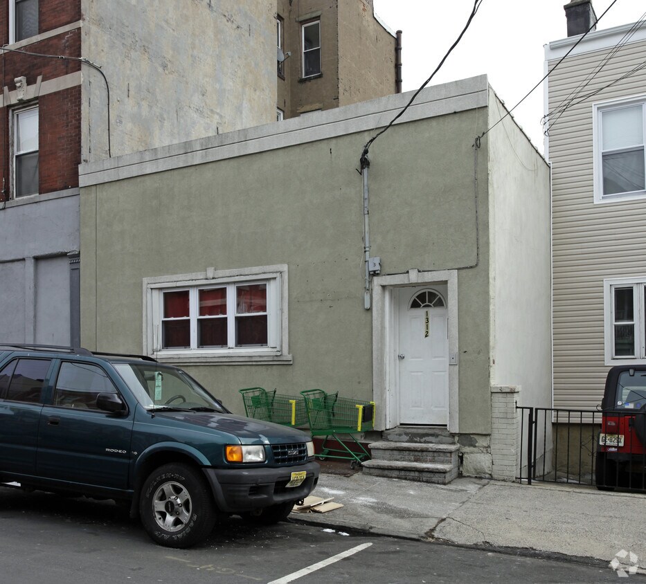 Building Photo - 1312 Bergenline Ave
