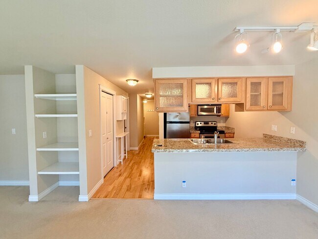 Foto del edificio - 2200 Thorndyke Ave W