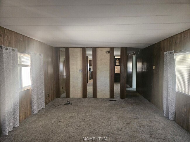 Foto del edificio - 1435 Trane Rd