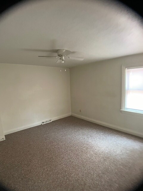 Bedroom - 3726 Hazel St