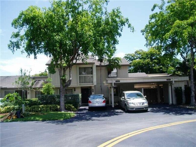 Building Photo - 552 Deer Creek Wildwood Ln E