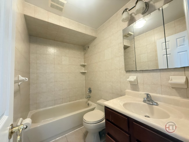 Photo - 15-25 Utopia Pkwy Townhome