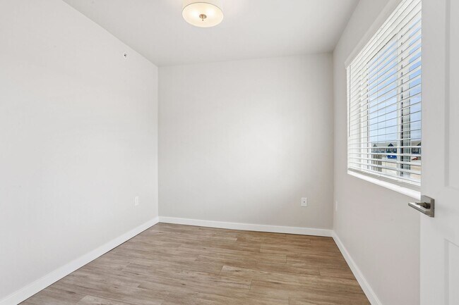 Interior Photo - 1580 Main Townhomes and Apartments