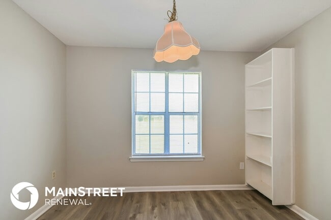 Foto del edificio - 7430 Pintail Dr