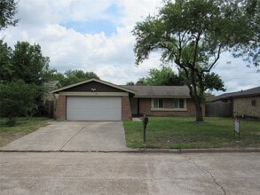 Building Photo - 8506 Sorrel Dr