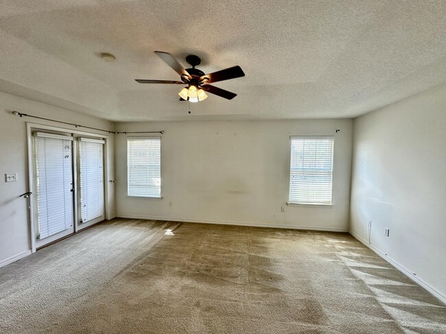 Building Photo - 9673 Parker Lake Cir