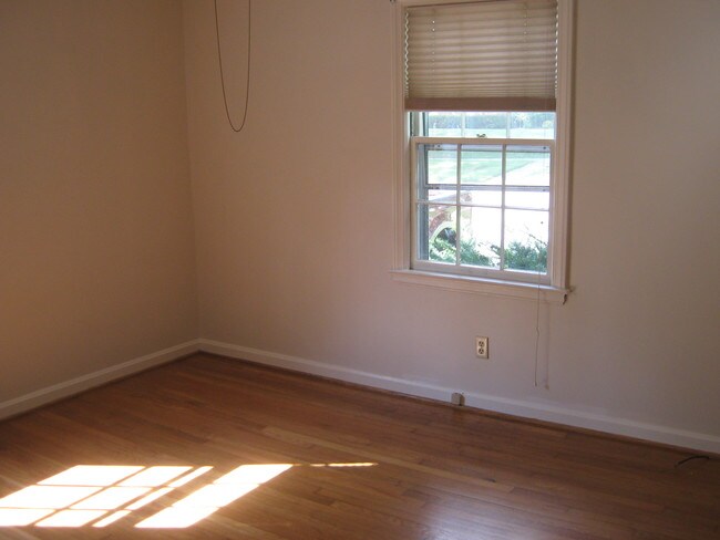 bedroom - 1128 Cooper Dr