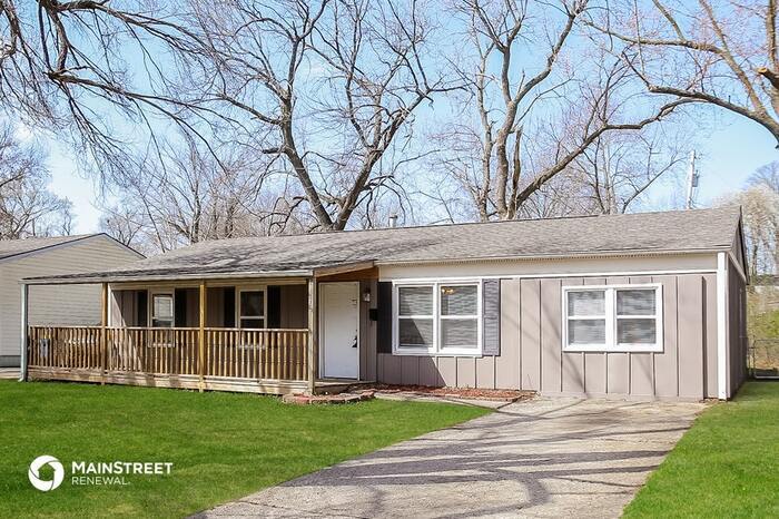 Primary Photo - 1604 S Ellison Way