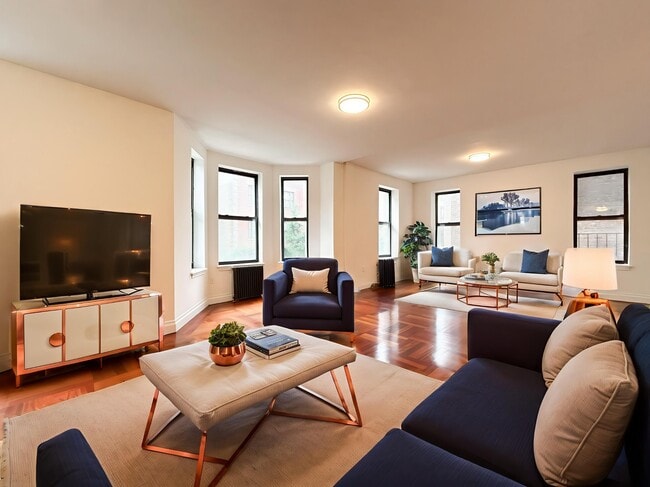 Building Photo - 601 W 137th St